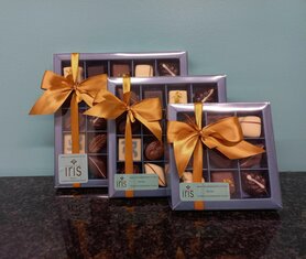 Artisanale pralines in geschenkverpakking